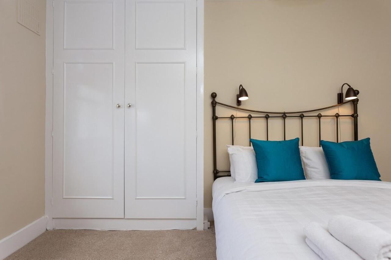 Quaint 2 Bedroom Flat - 9 Minutes Walk To Vauxhall Tube Londres Exterior foto